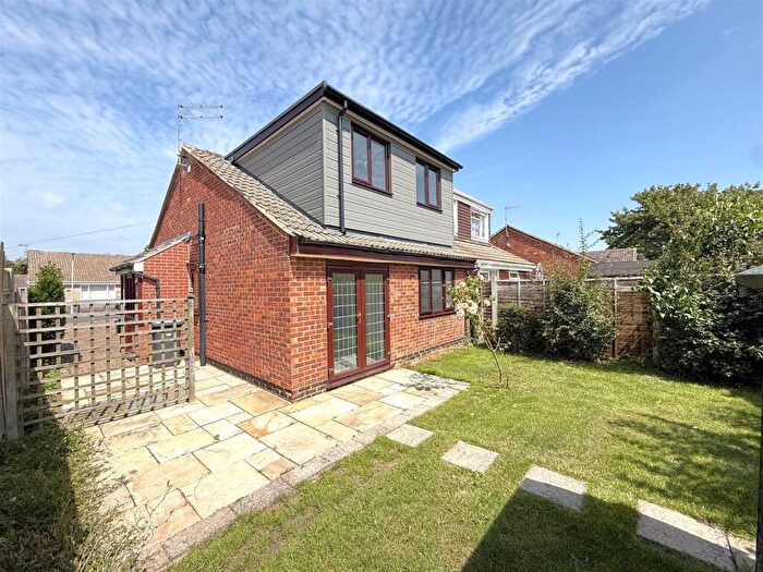 3 Bedroom Semi-Detached House For Sale In Beverleys Avenue, Whatton, NG13