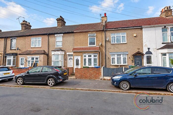 3 Bedroom Terraced House For Sale In East Street, South Stifford, Grays, RM20