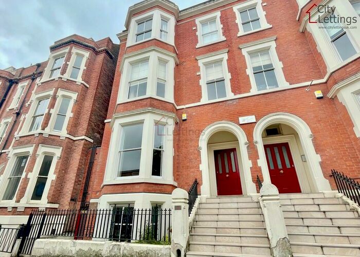 2 Bedroom Apartment To Rent In Wellington Court, NG1