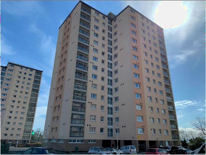 2 Bedroom Flat For Sale In Ravens Craig, Kirkcaldy, KY1