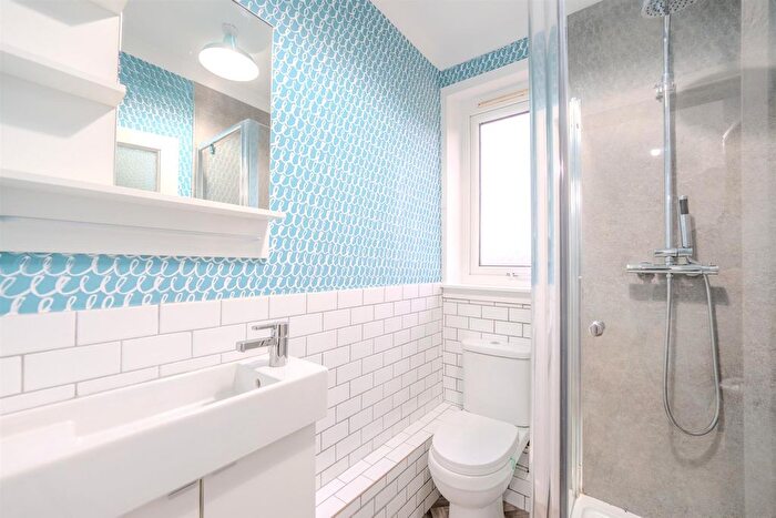 2 Bedroom Flat For Sale In Orchard Park, Kelso, TD5