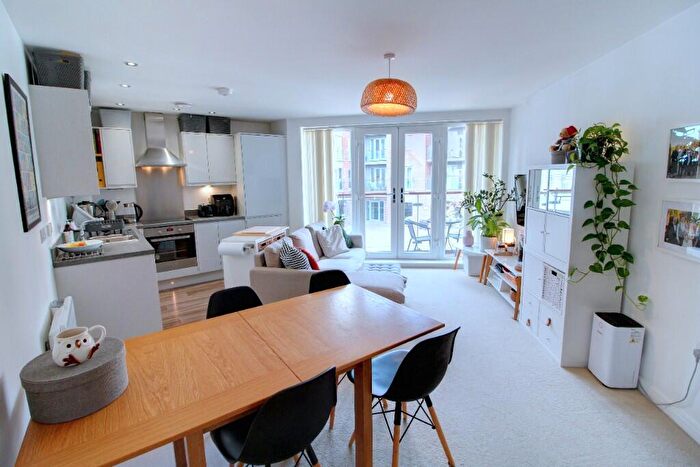 2 Bedroom Apartment To Rent In Worsdell Drive, Gateshead, Tyne And Wear, NE8