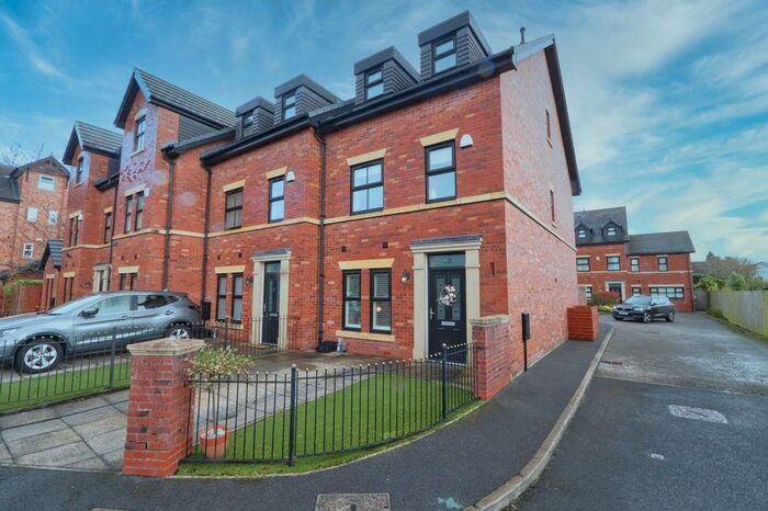 5 Bedroom Mews To Rent In Stablefold, Worsley, M28
