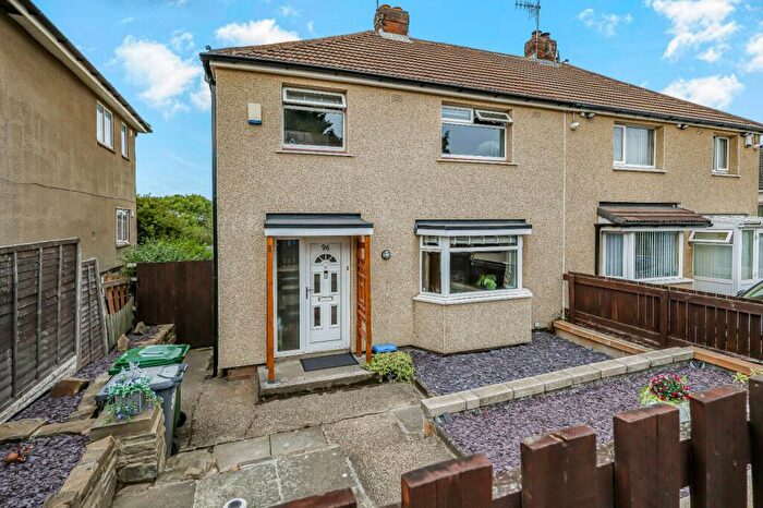 3 Bedroom Semi-Detached House For Sale In Rowantree Drive, Thorpe Edge, Bradford, BD10