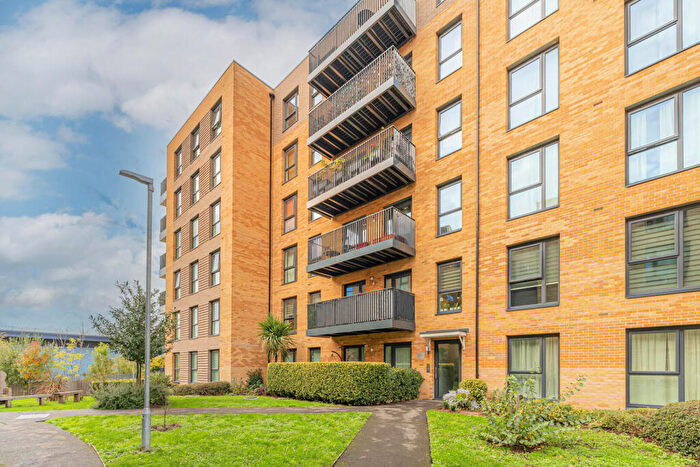 1 Bedroom Apartment For Sale In Rowland Road, London, N17