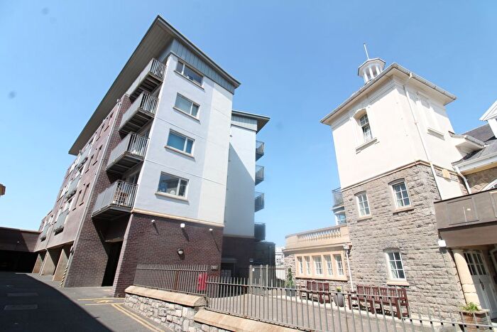 2 Bedroom Flat To Rent In Knightstone Causeway, Weston-Super-Mare, BS23