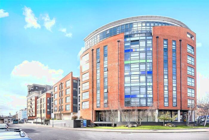 2 Bedroom Apartment To Rent In Kennet Street, Reading, Berkshire, RG1