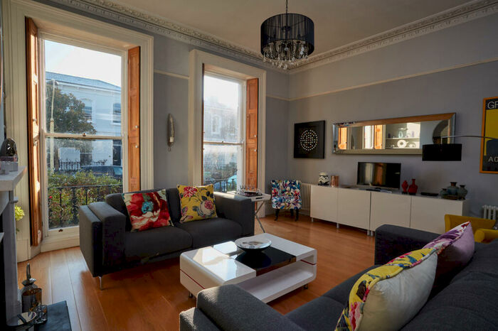 2 Bedroom Apartment To Rent In Sydenham Villas Road, GL52