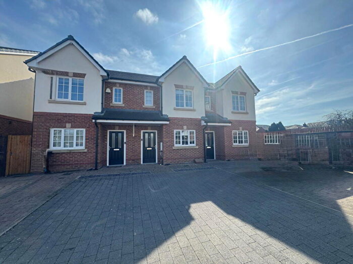 2 Bedroom End Of Terrace House For Sale In The Fallows Birkdale, PR8