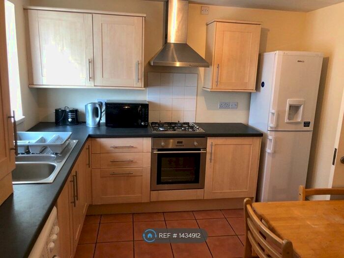 2 Bedroom Flat To Rent In Highgate Street, Liverpool, L7