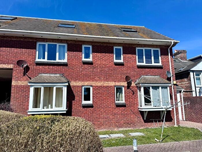 1 Bedroom Apartment For Sale In Abbotsbury Road, Weymouth, DT4