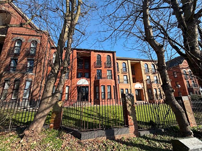 2 Bedroom Flat For Sale In Marks Court, Southend-On-Sea, Essex, SS1