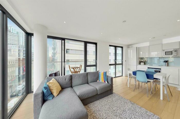 2 Bedroom Apartment To Rent In Kensington Apartments, Shoreditch, E1