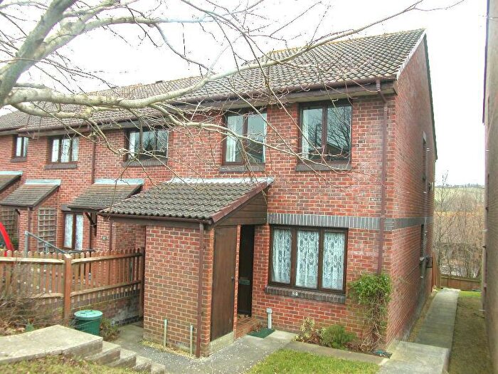 1 Bedroom Flat To Rent In Alexandra Court - Bridport, DT6