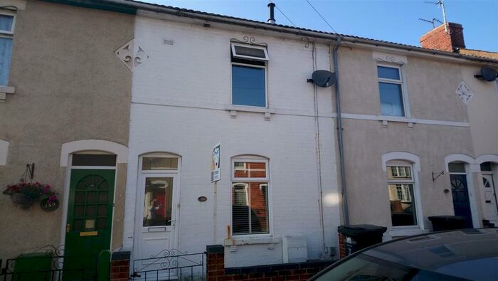 2 Bedroom House To Rent In Redcliffe Street, Swindon, SN2