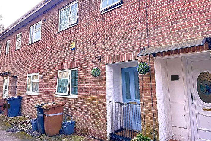 3 Bedroom Terraced House For Sale In Galahad Close, Andover, SP10