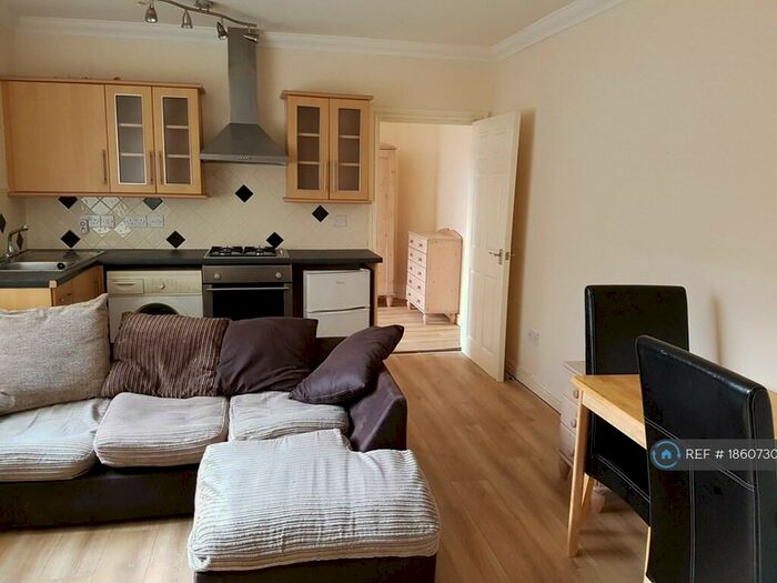 1 Bedroom Flat To Rent In Azalea Terrace North, Sunderland, SR2