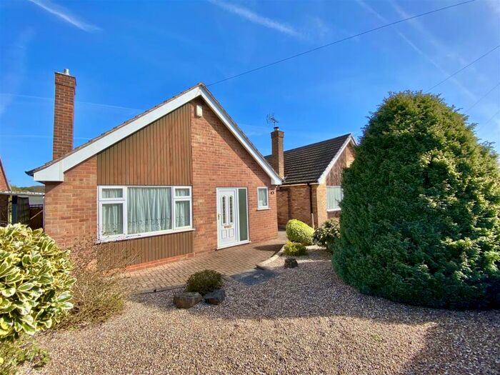 3 Bedroom Detached Bungalow For Sale In Bretton Road, Ravenshead, Nottingham, NG15