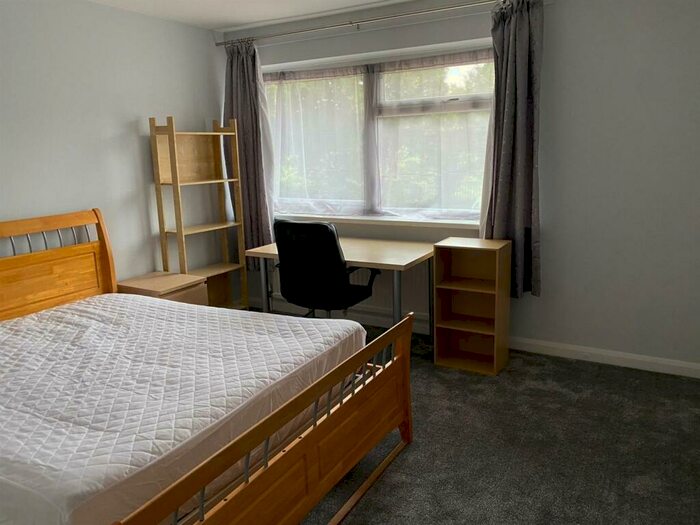 8 Bedroom Semi-Detached House To Rent In *£pppw Incl Bills + Two Free Large Pizzas Weekly (T+C's Apply)* Arnesby Road, Lenton, NG7