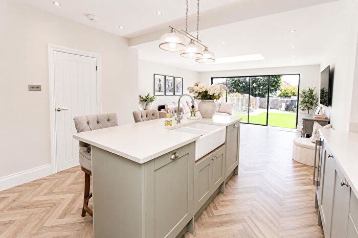 3 Bedroom Semi Detached House For Sale In Egham Crescent, Cheam, Sutton, SM3