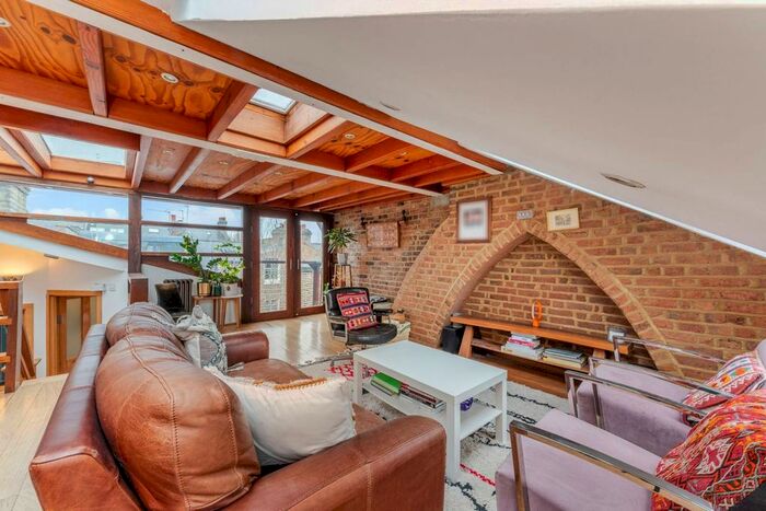 4 Bedroom Property To Rent In Brewster Gardens, North Kensington, London, W10