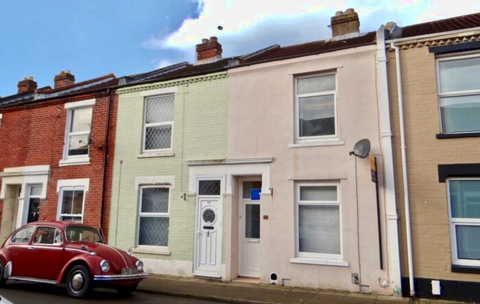 2 Bedroom House To Rent In Adair Road, Southsea, PO4