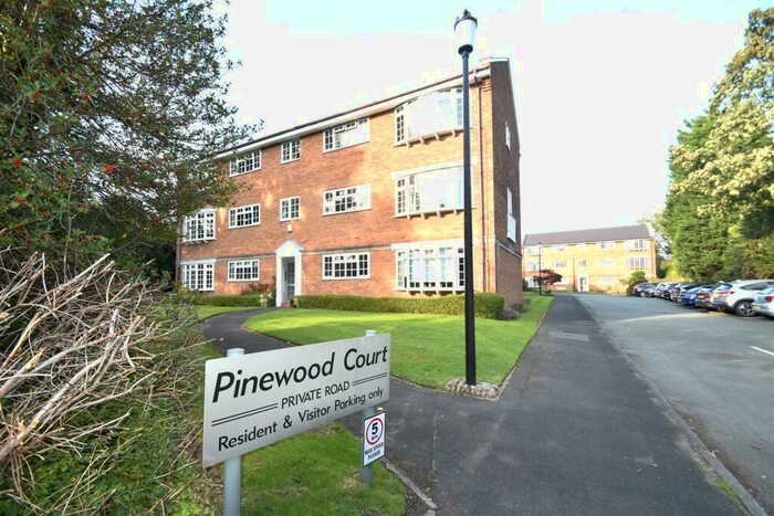 2 Bedroom Flat To Rent In Broad Road, Sale, M33