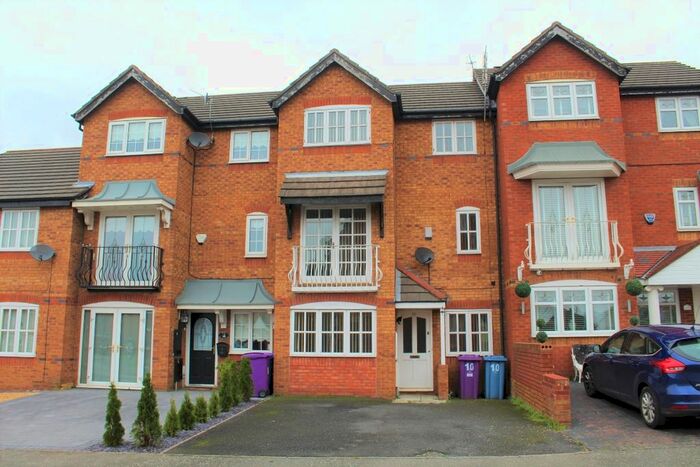 3 Bedroom Town House To Rent In Lockfields View, Liverpool, L3