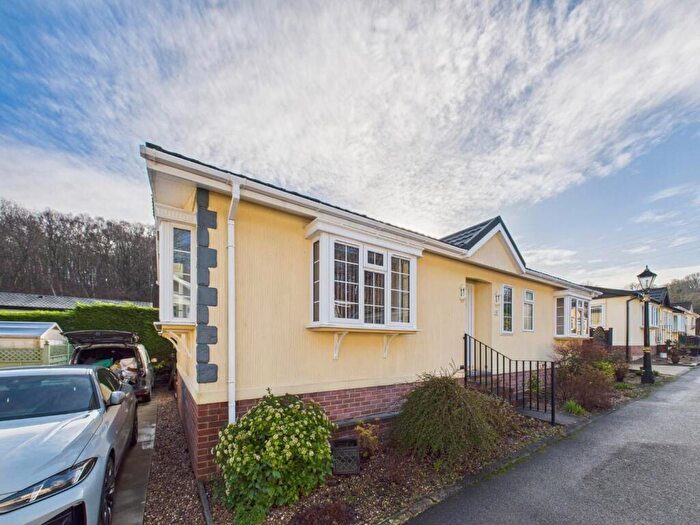 2 Bedroom Park Home For Sale In Goit Stock Lane, Harden, Bingley, BD16