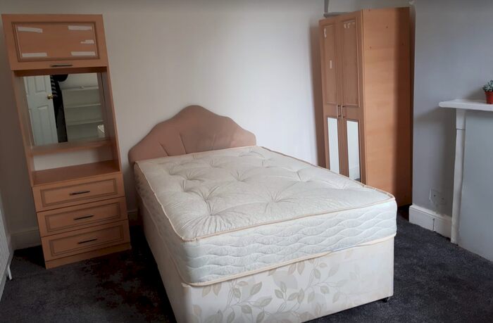 7 Bedroom House To Rent In Holberry Close, Sheffield, Sheffield, S10