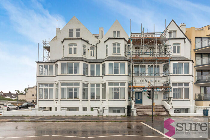 1 Bedroom Apartment To Rent In Kingsway, Hove, BN3