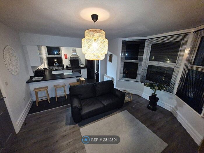 2 Bedroom Flat To Rent In Blenheim Park Road, South Croydon, CR2