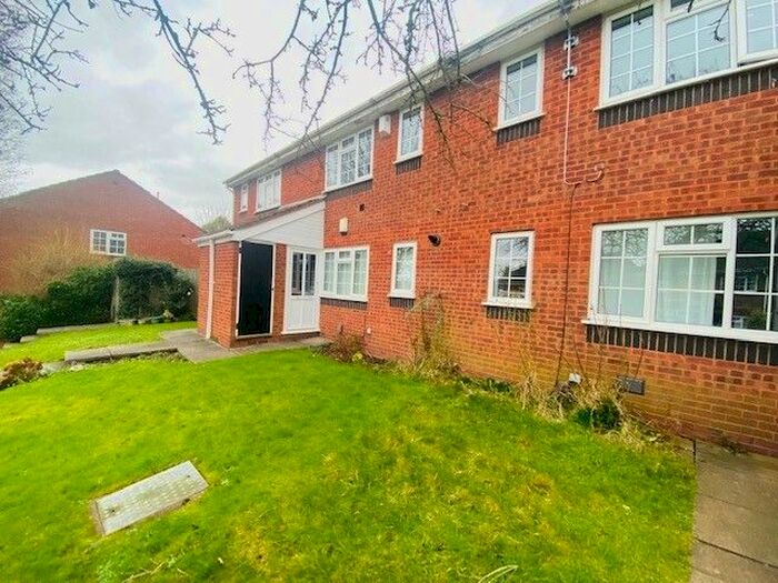 1 Bedroom Maisonette To Rent In Lisures Drive, Sutton Coldfield, West Midlands B76