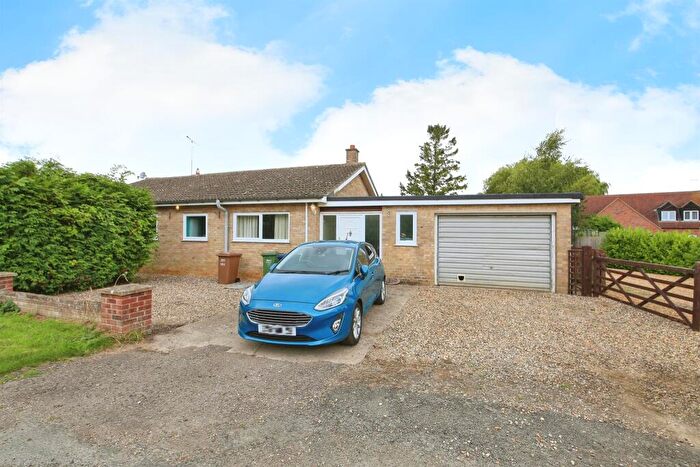 3 Bedroom Detached Bungalow For Sale In Selwyn Corner, Guyhirn, Wisbech, PE13