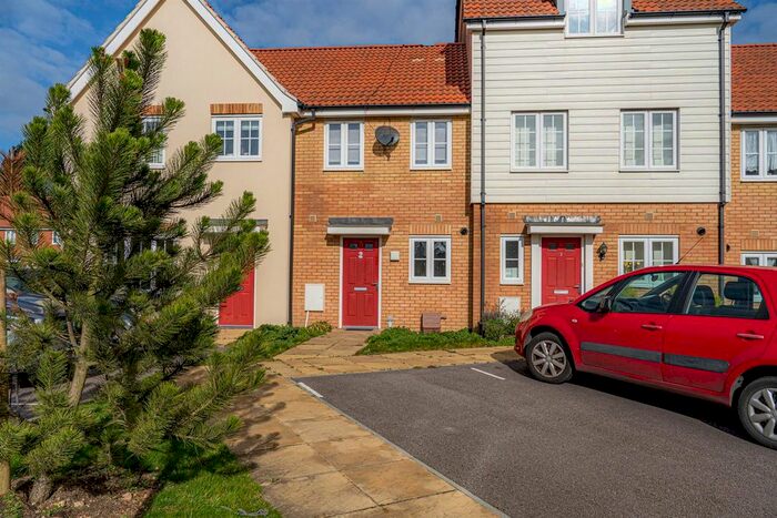 2 Bedroom Property To Rent In Lampen Walk, Canterbury, CT1