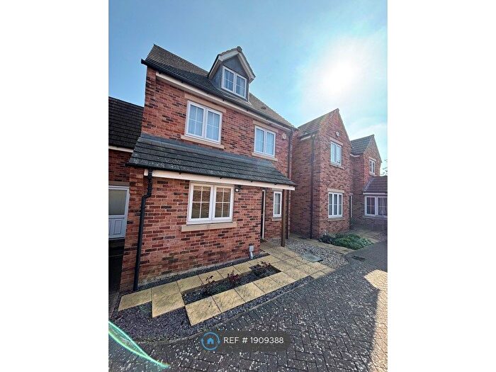 5 Bedroom Detached House To Rent In Harrowden Gardens, Wellingborough, NN8