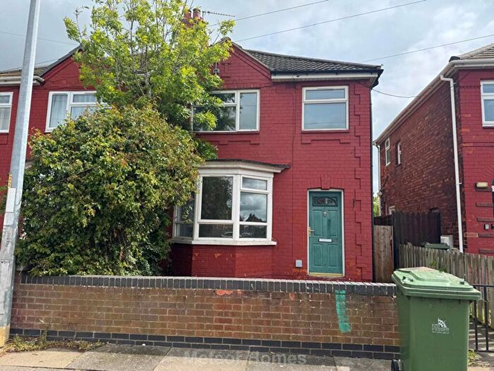 3 Bedroom Semi-Detached House For Sale In Second Avenue, Grimsby, DN33