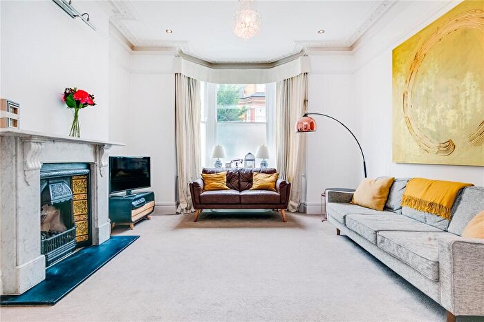 6 Bedroom Terraced House To Rent In Ouseley Road, London, SW12