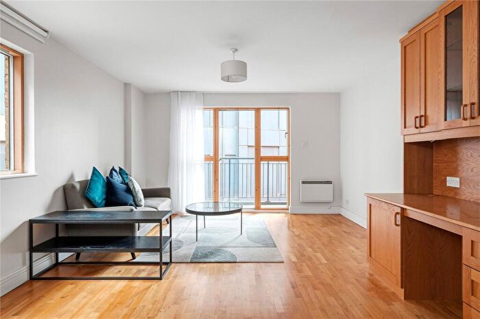 1 Bedroom Apartment To Rent In Aldersgate Street, London, EC1A