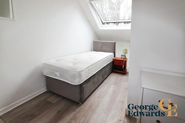 1 Bedroom Apartment To Rent In Fernhill Road, Haverfordwest, SA61