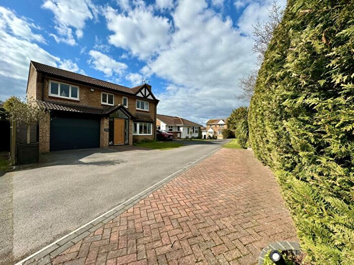 3 Bedroom Detached House For Sale In Gilpin Close, Dawlish, EX7