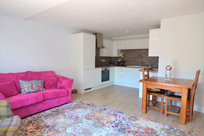1 Bedroom Flat For Sale In Lower Road, Garsington, Oxford, OX44