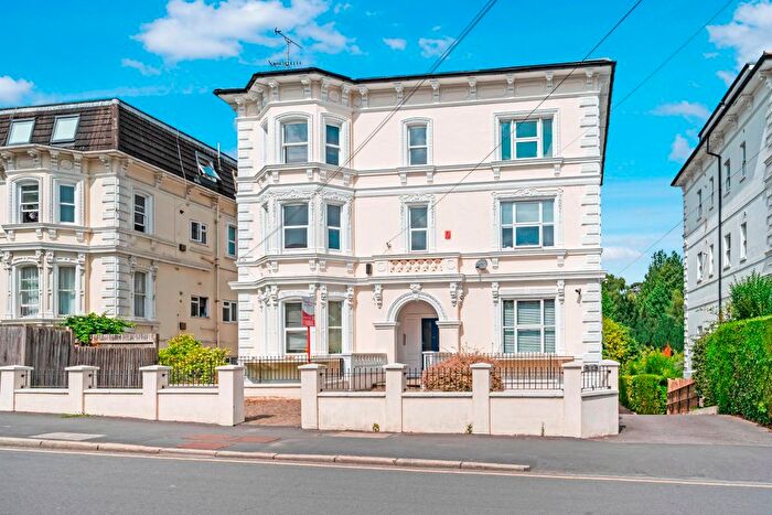 1 Bedroom Flat To Rent In Upper Grosvenor Road, Tunbridge Wells, TN1