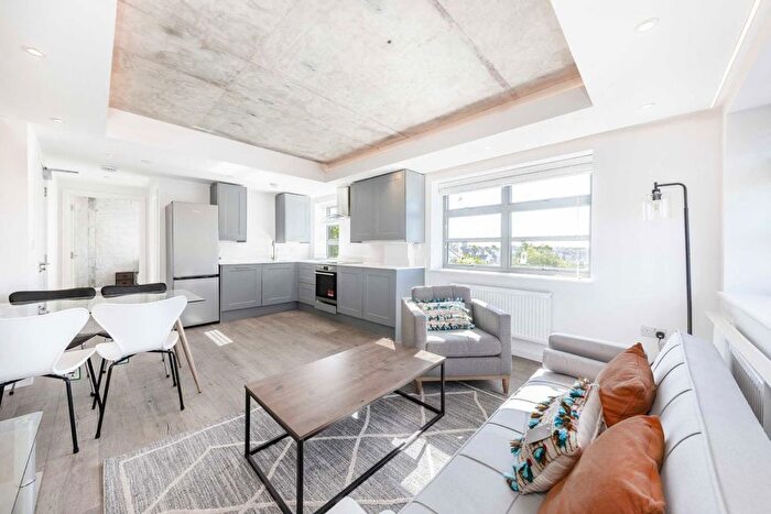 1 Bedroom Flat To Rent In Elm Grove, Wimbledon, SW19