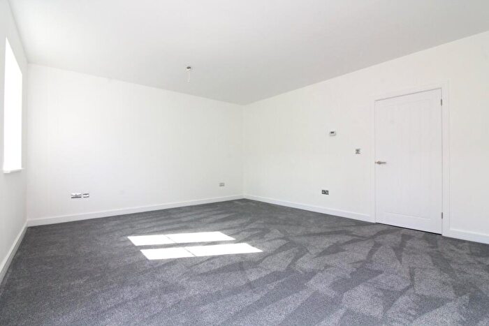 3 Bedroom Detached House For Sale In Regent Street, Stotfold, Hitchin, SG5