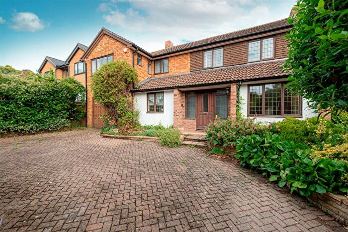 5 Bedroom Detached House To Rent In Disraeli Crescent, High Wycombe, HP13