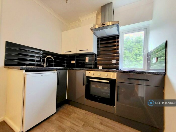 1 Bedroom Flat To Rent In Seacombe Lodge, Swanage, BH19