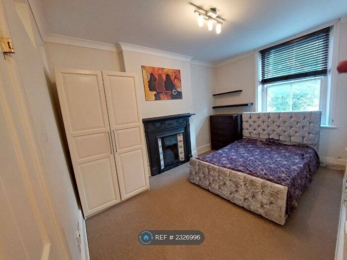 1 Bedroom Flat To Rent In Normanton Road, South Croydon, CR2