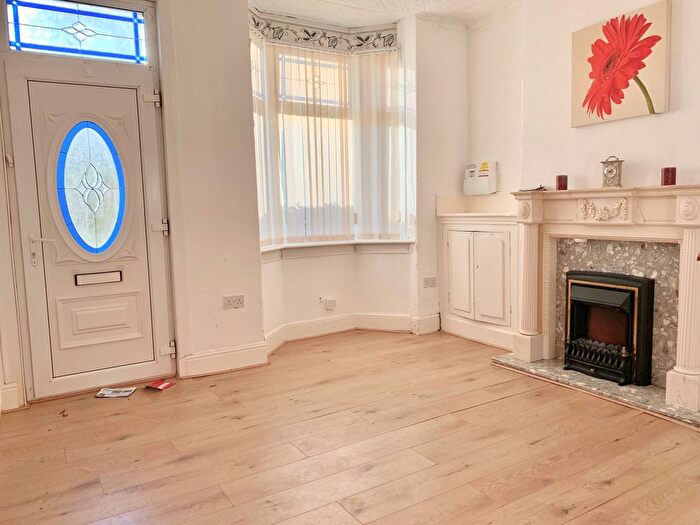 3 Bedroom Terraced House To Rent In Wolverhampton Road, Walsall, WS2