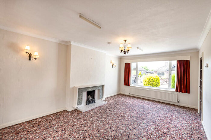 2 Bedroom Detached Bungalow For Sale In Durham Grove, Retford, DN22